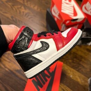 Nike toddler Red and Black Sneakers